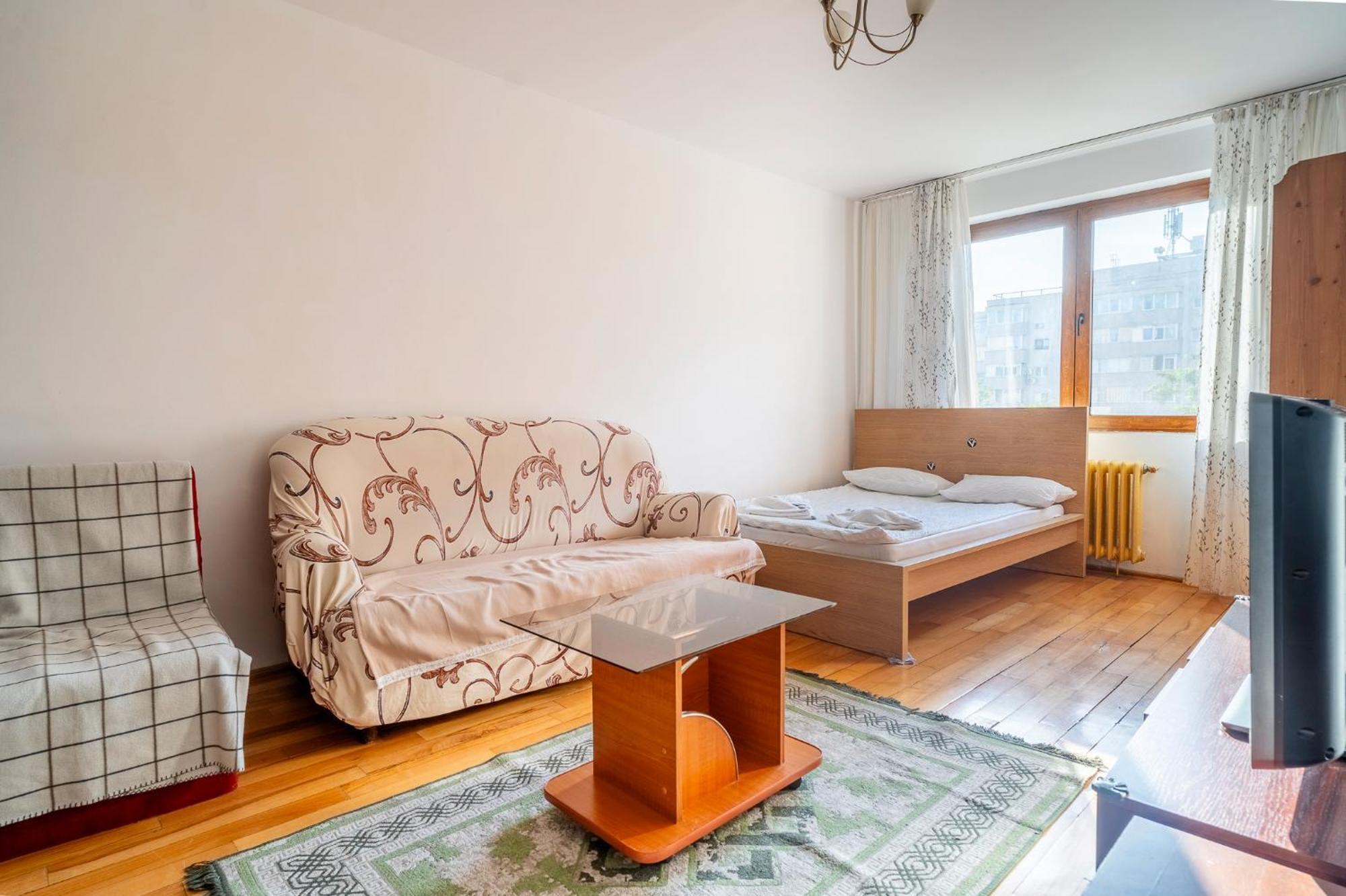 Rustic & Spacious 3Br Apartment Бухарест Экстерьер фото